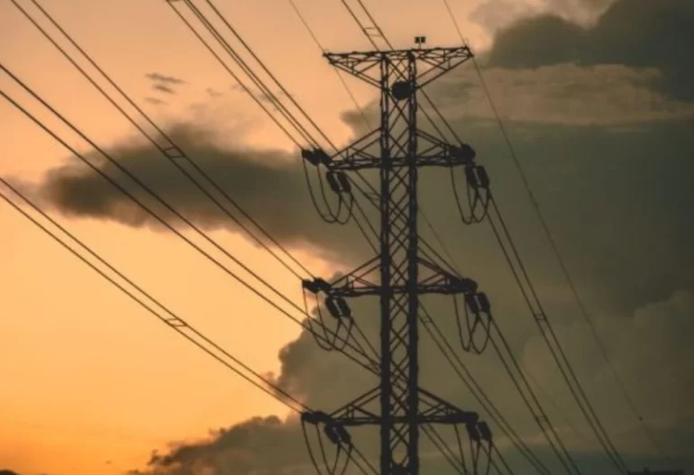 Types Of Insulator Hardware: Specification, Properties