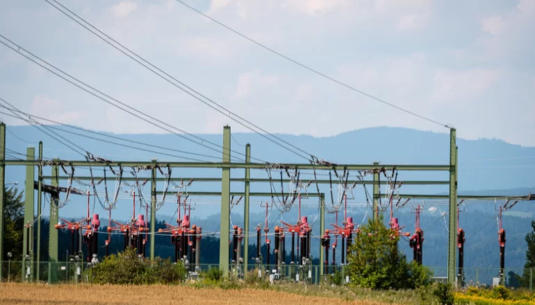 HTLS Conductor: What are They for and Their Applications