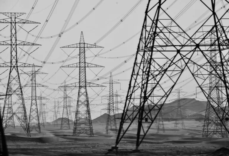 How Do You Choose the Right Transmission Tower Insulator?